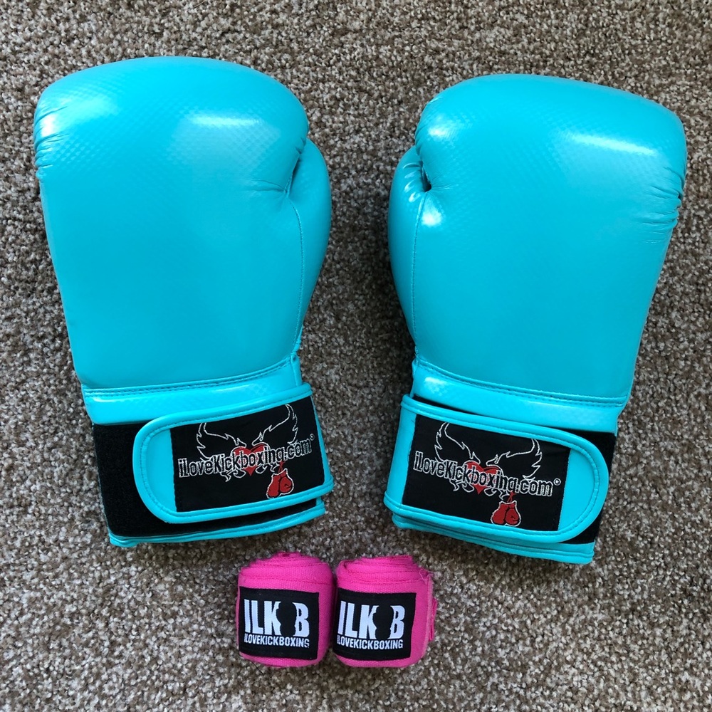 16 oz Kickboxing Gloves I Love Kickboxing